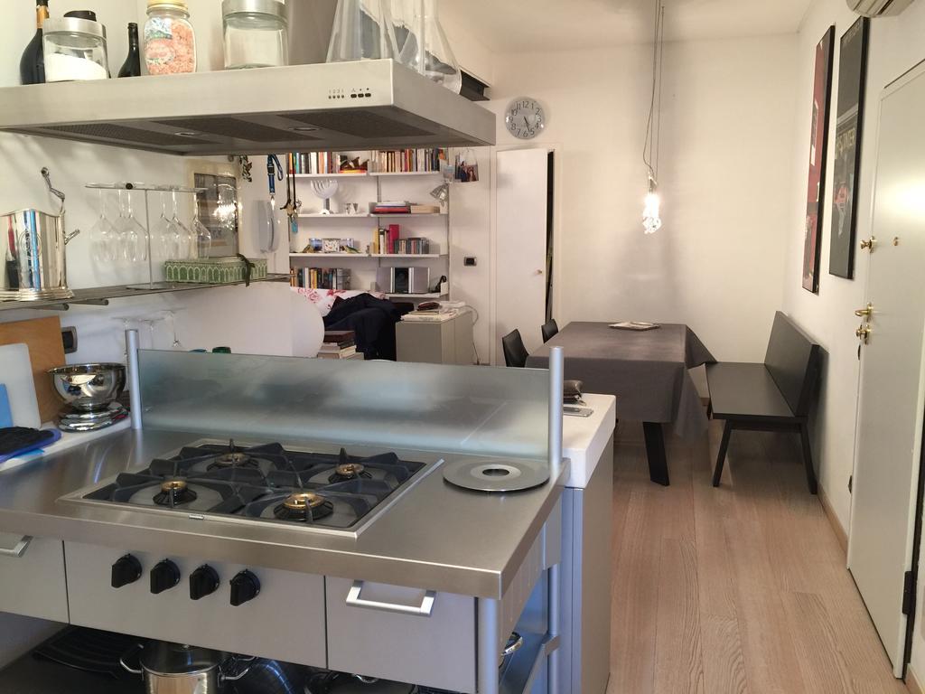 Ghetto Modern Apt For 4, Venice Apartment Bagian luar foto